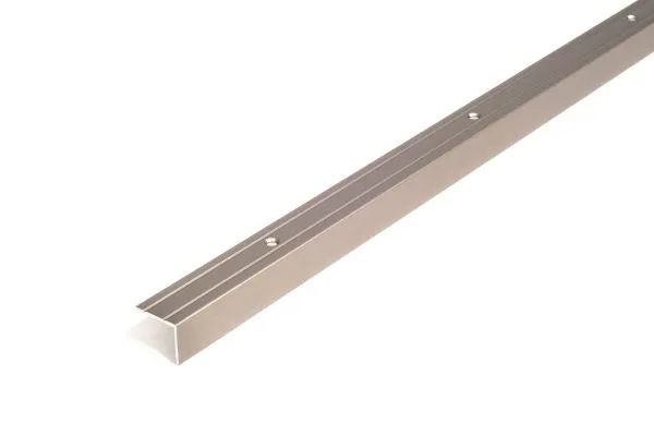Askelkulmalista 25x20mm 1m pronssi urit rei